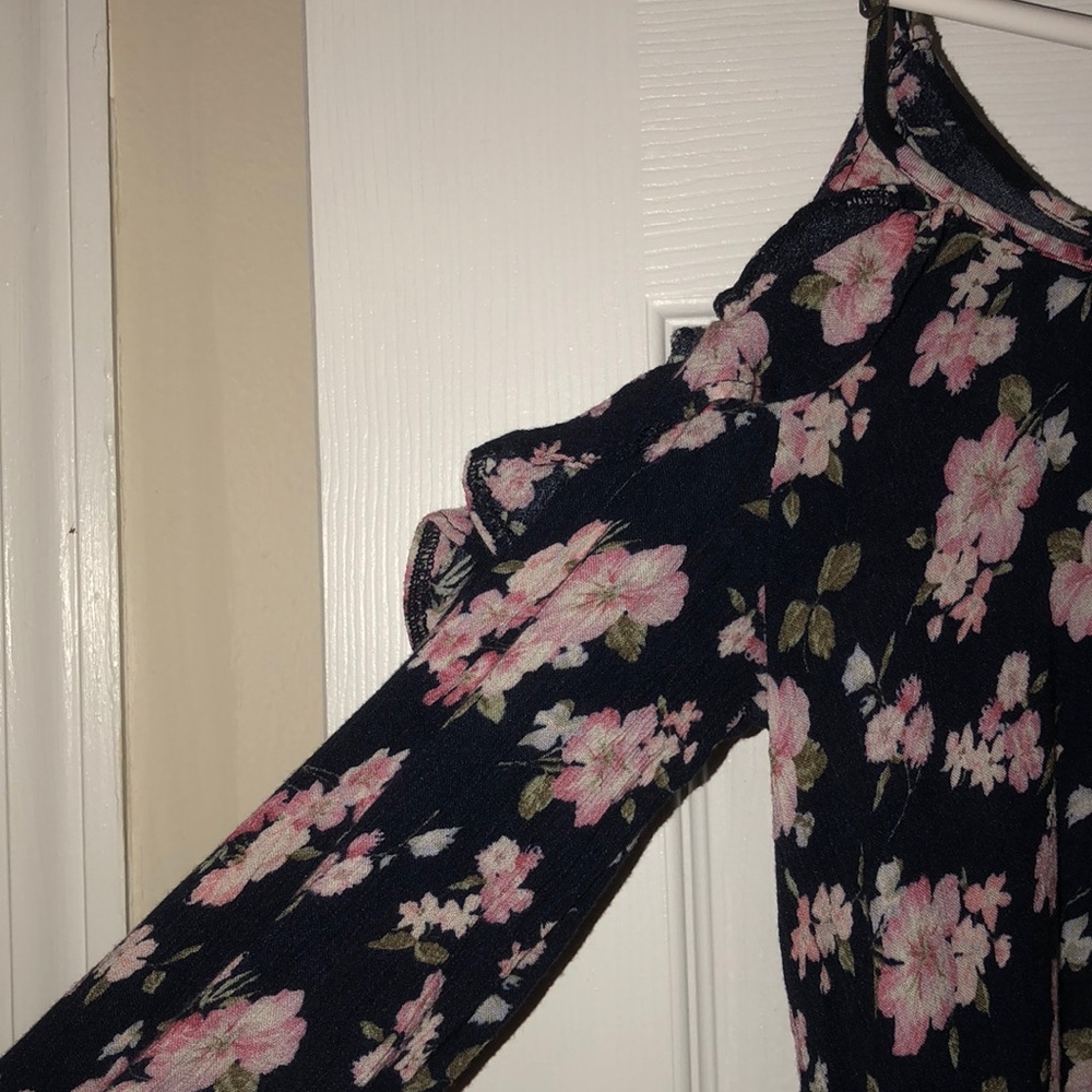 floral peek-a-boo shoulder top